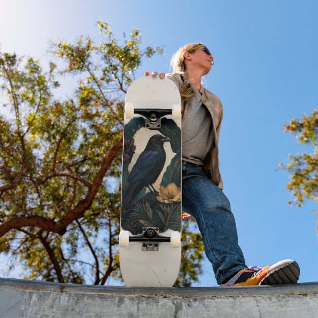 Midnight Botanical Raven Skateboard (Außen 1)