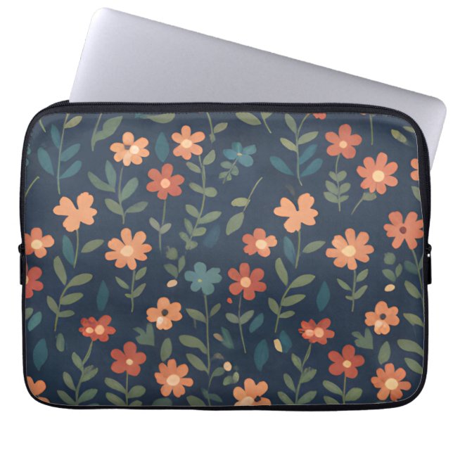 Midnight Meadow Hand-Painted Floral Pattern Laptopschutzhülle (Vorderseite)