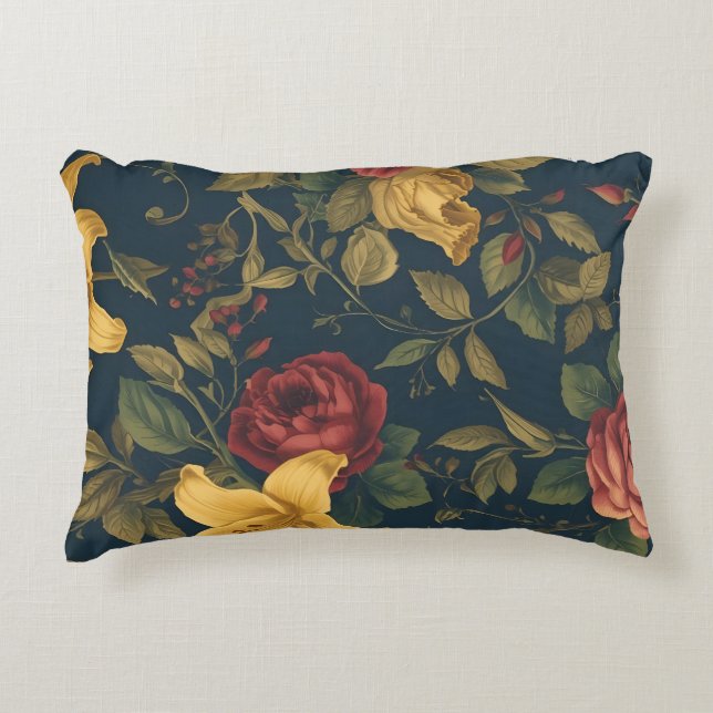 Midnight Victorian Floral – Yellow Lilies & Roses  Dekokissen (Vorderseite)