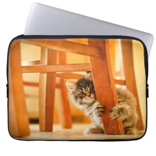 Miezekatze unter Stuhl Laptopschutzhülle