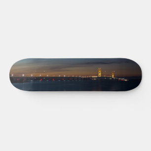 Mighty Mac bei Nacht Pano Skateboard