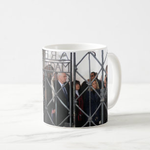 Mike-Pennys mit Ehefrau Karen bei Dachau Kaffeetasse