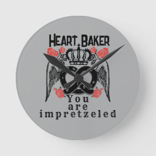 Mikitiez Bretzel Brotbäckerkönigin Runde Wanduhr
