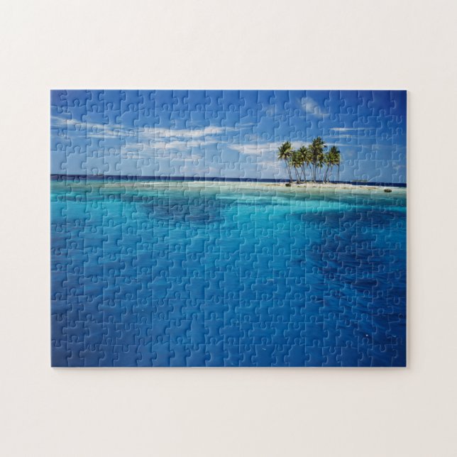Mikronesien, Tonowas, View of idyllic tropical (Horizontal)