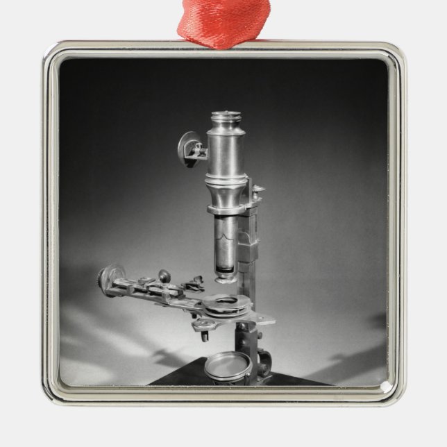 Mikroskop Silbernes Ornament (Vorne)