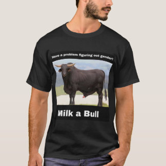 Milch als Stier T-Shirt