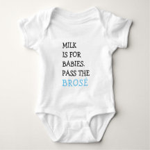 Milch ist für Babys Pass der Brose Baby Outfit