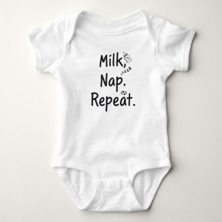Milch. Nickerchen. Wieder von vorne. - Funny Baby Strampler