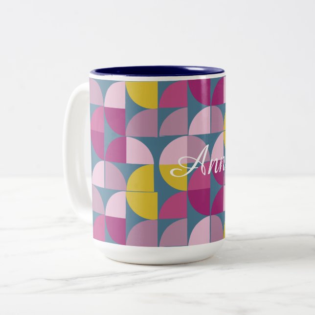 milde, psychedelisch lila Rosatöne im Mittelalter Zweifarbige Tasse (Vorderseite Links)