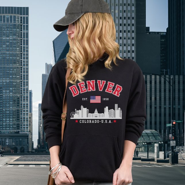 Mile High City Skyline Illustration Hoodie (Von Creator hochgeladen)