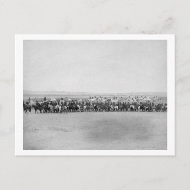 Militärische Männer mit 70 Lakota-Indianern Postkarte (Vorderseite)