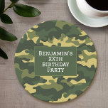 Militärische Tarnung Geburtstagsparty Thema Custom Runder Pappuntersetzer<br><div class="desc">Camouflage Thema Design - Perfekt für ein Mitglied des Militärs oder eines Jägers. Die grünen Farben können im erweiterten Designbereich geändert werden.</div>