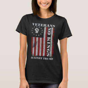Militärische Veteranen protestieren US-Flagge ohne T-Shirt