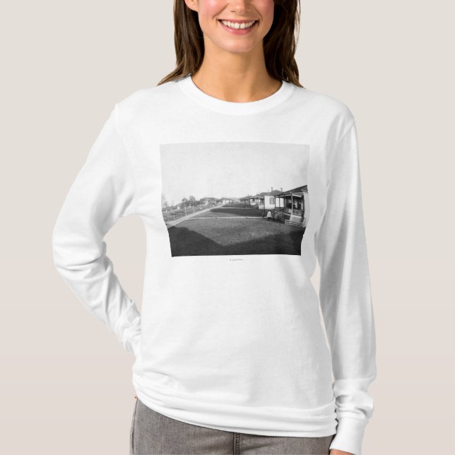 Militärische Zuhause im Wohngebiet von Fort Meade T-Shirt (Vorderseite)