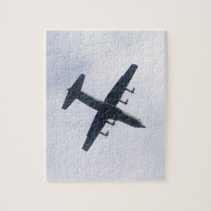 Militärtransportflugzeug