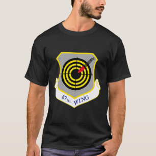 Militärveteran der 57. Wing Nellis Air Force Base  T-Shirt