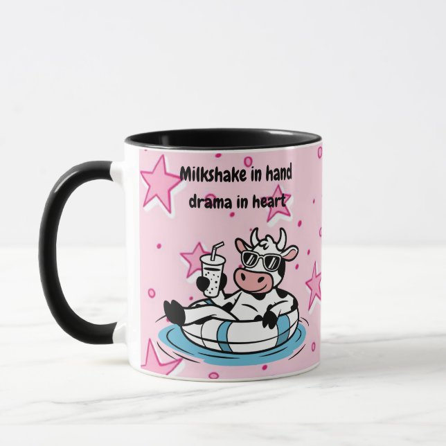 Milkshake in Hand, Drama in Heart | Cool Cow Funny Tasse (Links)