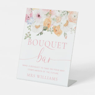 Millie Floral Bouquet Bar Sockelschild