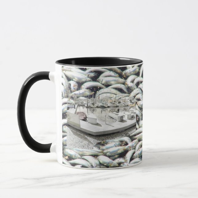 Millionen Sardinen 3-8-2011_ Tasse (Links)
