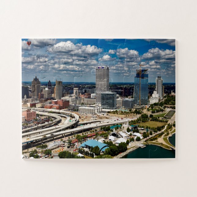 Milwaukee Wisconsin (Horizontal)