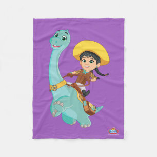Min & Closing   Happy Cowgirl & Brontosaurus Ride Fleecedecke