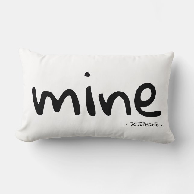 Mine | personalisiert mit Namen Lendenkissen (Vorderseite)