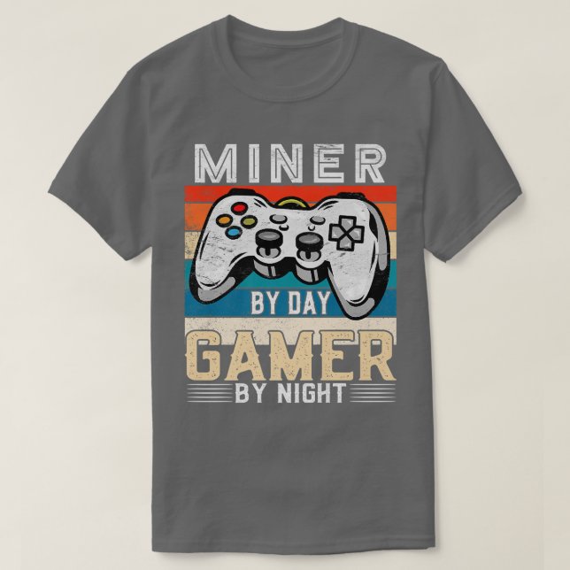 Mini-by-day Gamer by-night Video-Gaming-Fans Retr T-Shirt (Design vorne)
