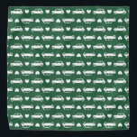 Mini Car Hearts Green Halstuch<br><div class="desc">Mini Coopers paarte mit einem Herz. Wenn Sie verschiedene Farben oder Größen möchten,  lass mir bitte Bescheid! Hergestellt für alle,  die klassische britische Autos Liebe,  besonders Austin Mini,  Morris Mini,  etc.</div>