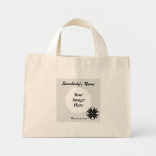 Mini Tote Bag Le ruban de fermeture noire par Kenneth Yoncich