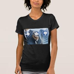 Miniaturbilder für das Konzept der Kundenüberprüfu T-Shirt