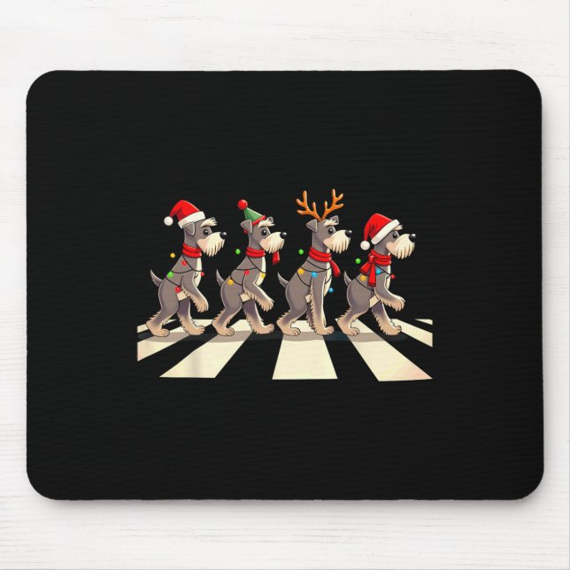 Miniature Schnauzer Dog Crossing Road Xmas Mousepad (Vorne)