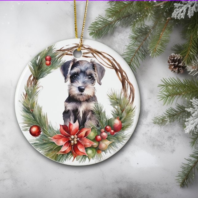 Miniature Schnauzer Puppy Poinsettia Wreath Keramik Ornament (Von Creator hochgeladen)