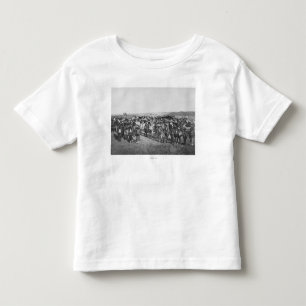 Miniconjou mit weißen Soldaten Kleinkind T-shirt