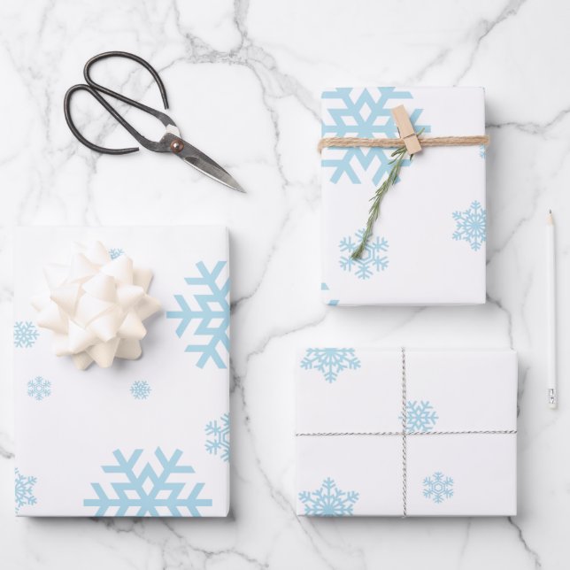 Minimal Blue Snowflakes Urlaubspapier Geschenkpapier Set (Vorderseite)