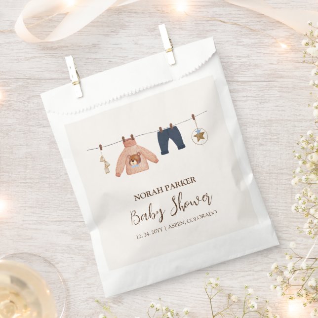 Minimal Boho Boy Winter Clothesline Babydusche Geschenktütchen (Ausgeschnitten)