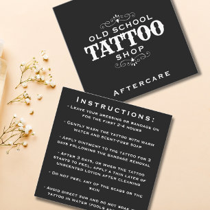 Minimal Bold Tattoo Artist Aftercare Instructions Quadratische Visitenkarte