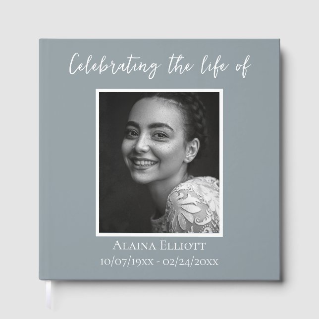 Minimal Celebration of Life Photo Custom Funeral  Gästebuch (Vorderseite)