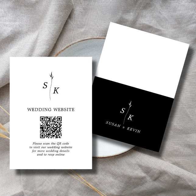 Minimal Chic Leaf Monogram Wedding Website QR Code Begleitkarte (Von Creator hochgeladen)