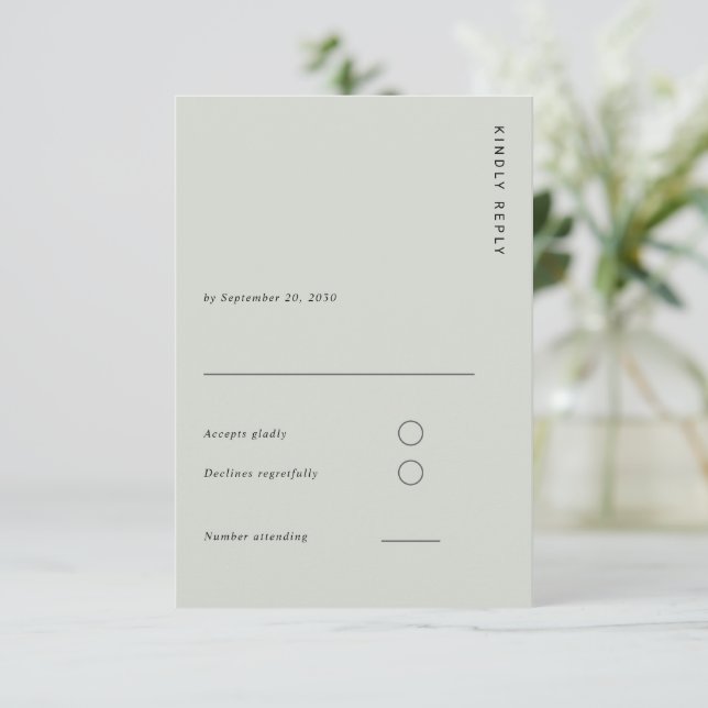 Minimal & Chic Light Sage Modern Simple Wedding RSVP Karte (Stehend Vorderseite)