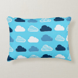 Minimal Clouds Pattern – Blue Sky Vibes Dekokissen