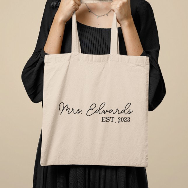 Minimal Cursive Frau Custom Nachname Hochzeitsgesc Tragetasche (Von Creator hochgeladen)