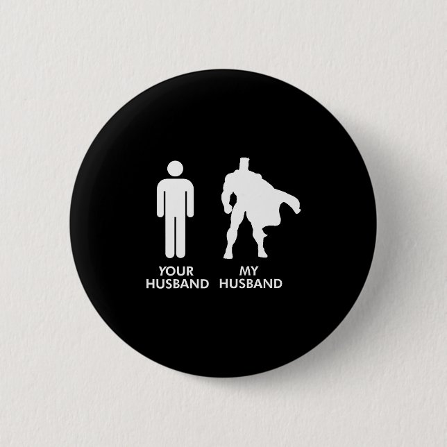 Minimal Dein Mann vs mein Mann Superhelden-Ehefrau Button (Vorderseite)