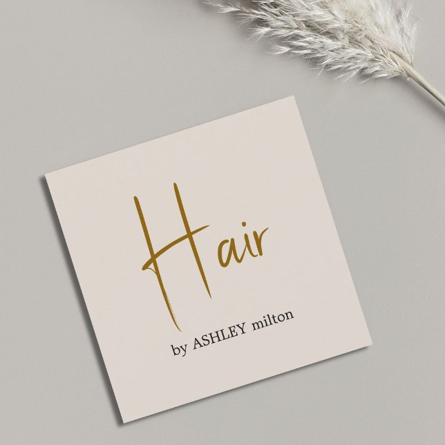 Minimal Elegant Beige Bold Friseur Salon Quadratische Visitenkarte (Von Creator hochgeladen)