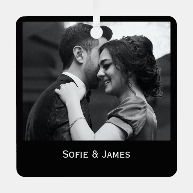 Minimal Elegantes Couple Foto Ornament Aus Metall (Vorderseite)