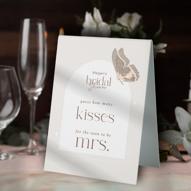 Minimal Guess How Many Kisses Bridal Shower Game Tischaufsteller (Von Creator hochgeladen)