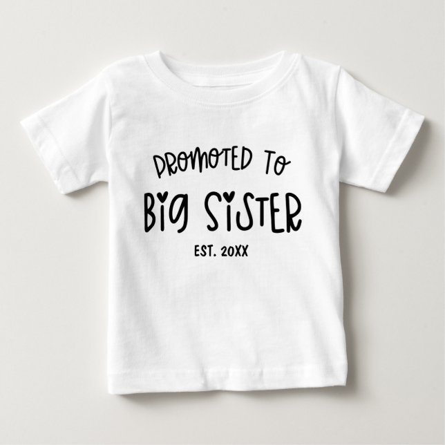 Minimal Herz individuell Jahr für große Schwester. Baby T-shirt (Vorderseite)
