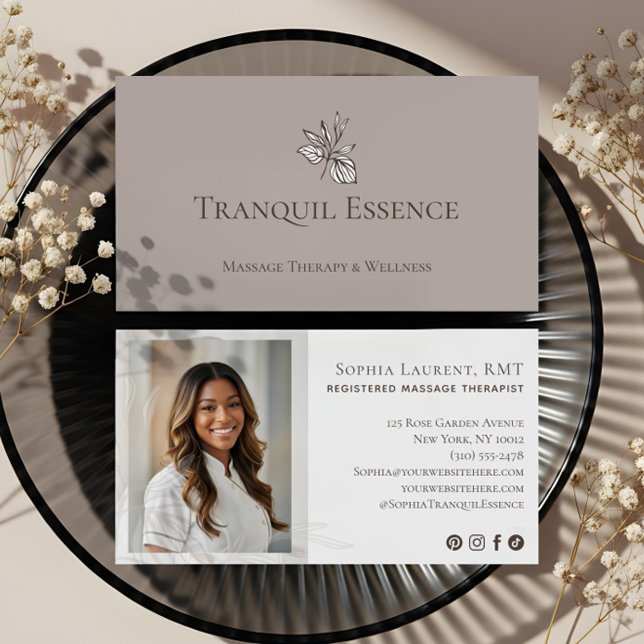 Minimal Leaf Registered Massage Therapist Photo  Visitenkarte (Minimal Leaf Registered Massage Therapist Photo Business Card)
