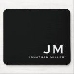 Minimal modern Block Monogram Black Mousepad<br><div class="desc">Ein minimalistisches Monogramm-Design mit großen typografischen Initialen in einer klassischen Blocktypografie mit Ihrem Namen unten. Dieses berufliche Mousepad eignet sich hervorragend für Zuhause,  Büro oder personalisierte Geschenke.</div>