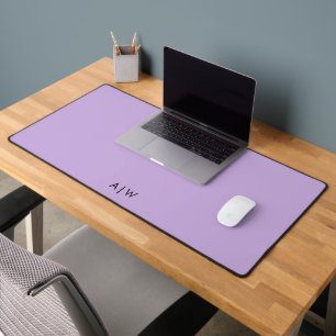 Minimal Modern Lavender Monogram Initials Office Schreibtischunterlage