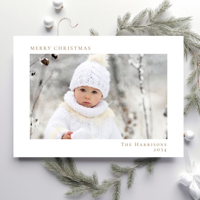 Minimal Modern White Gold Weihnachten Foto (Share the love and warmth of the holiday season with this personalized photo Christmas card)